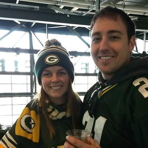 Meet your Posher, Kasey